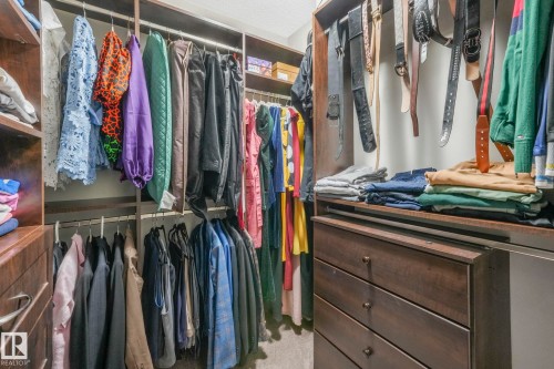 1948 78 Street, Edmonton, AB - Indoor With Storage