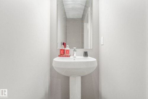 1948 78 Street, Edmonton, AB - Indoor Photo Showing Bathroom