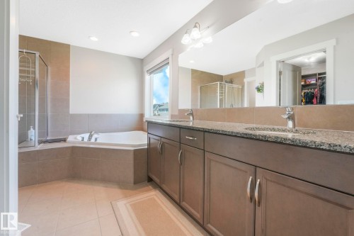 1948 78 Street, Edmonton, AB - Indoor Photo Showing Bathroom