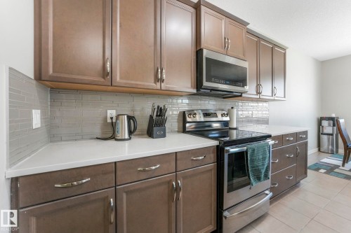 1948 78 Street, Edmonton, AB - Indoor Photo Showing Kitchen With Upgraded Kitchen