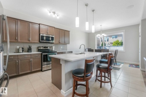 1948 78 Street, Edmonton, AB - Indoor Photo Showing Kitchen With Upgraded Kitchen