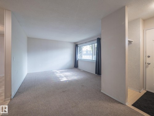 14315 58 Street, Edmonton, AB - Indoor Photo Showing Other Room