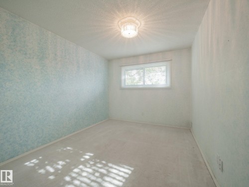 14315 58 Street, Edmonton, AB - Indoor Photo Showing Other Room