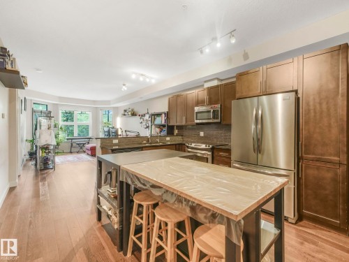 217 10811 72 Avenue, Edmonton, AB - Indoor Photo Showing Kitchen