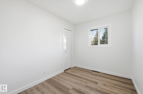 13507 124 Avenue, Edmonton, AB - Indoor Photo Showing Other Room