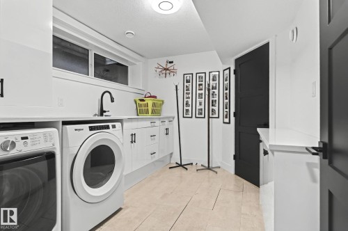7222 119 Street, Edmonton, AB - Indoor Photo Showing Laundry Room