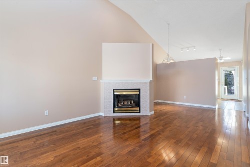 15028 128 Street, Edmonton, AB - Indoor With Fireplace
