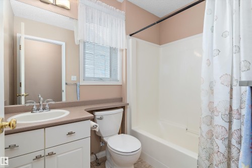 15028 128 Street, Edmonton, AB - Indoor Photo Showing Bathroom