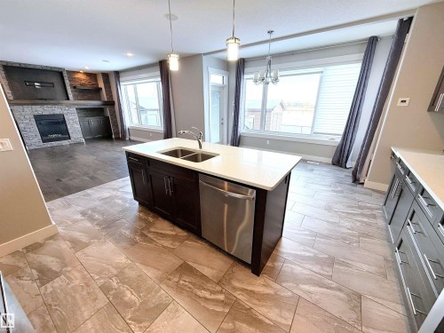 1186 Genesis Lake Boulevard, Stony Plain, AB - Indoor Photo Showing Kitchen With Double Sink With Upgraded Kitchen