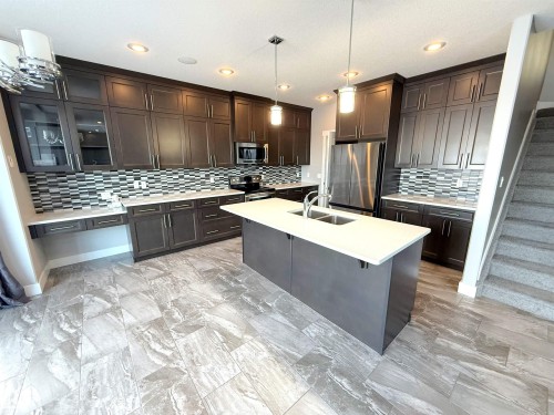 1186 Genesis Lake Boulevard, Stony Plain, AB - Indoor Photo Showing Kitchen With Double Sink With Upgraded Kitchen