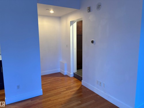 909 10134 100 Street, Edmonton, AB - Indoor Photo Showing Other Room