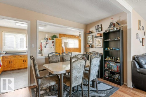13003 129 Avenue, Edmonton, AB - Indoor Photo Showing Dining Room