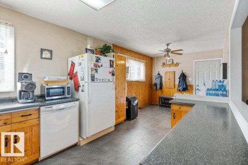 13003 129 Avenue, Edmonton, AB - Indoor
