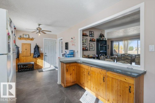 13003 129 Avenue, Edmonton, AB - Indoor