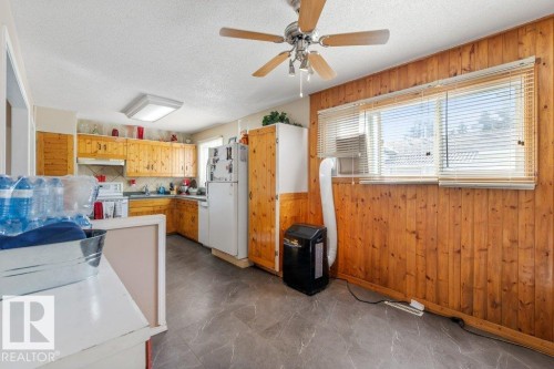 13003 129 Avenue, Edmonton, AB - Indoor Photo Showing Kitchen