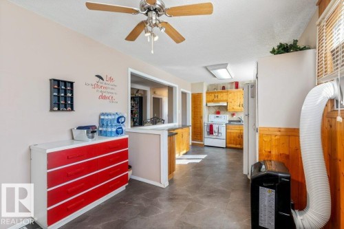 13003 129 Avenue, Edmonton, AB - Indoor