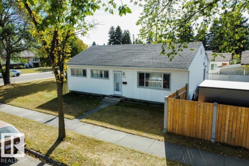 13003 129 Avenue, Edmonton, AB - Outdoor