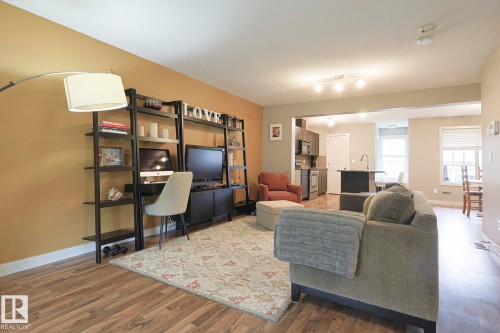 2544 Anderson Way, Edmonton, AB - Indoor Photo Showing Living Room