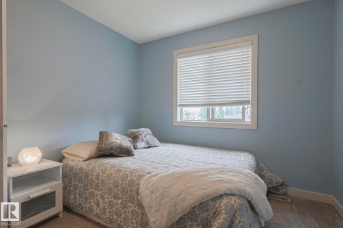 2544 Anderson Way, Edmonton, AB - Indoor Photo Showing Bedroom