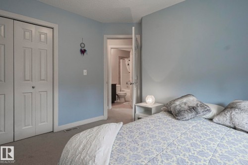 2544 Anderson Way, Edmonton, AB - Indoor Photo Showing Bedroom