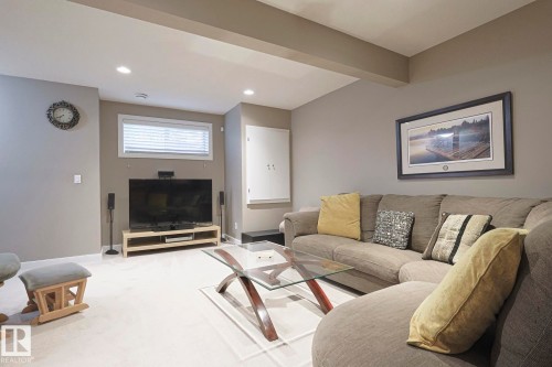 2544 Anderson Way, Edmonton, AB - Indoor Photo Showing Living Room