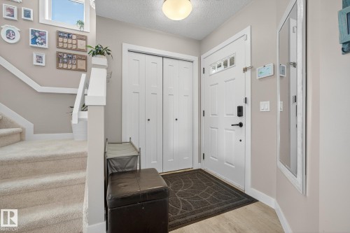 7139 Cardinal Way, Edmonton, AB - Indoor Photo Showing Other Room
