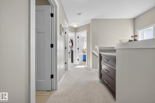 7139 Cardinal Way, Edmonton, AB - Indoor Photo Showing Other Room