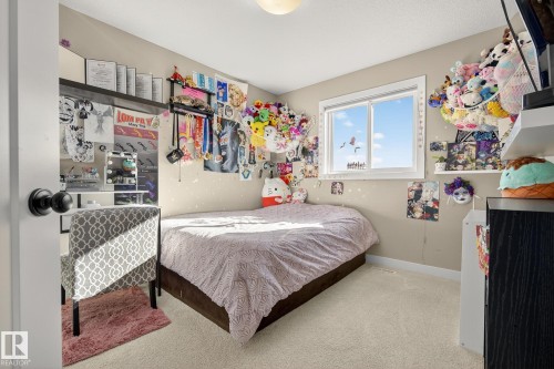 7139 Cardinal Way, Edmonton, AB - Indoor Photo Showing Bedroom
