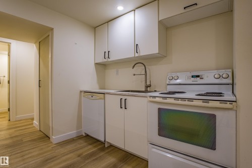 5603 108 Street, Edmonton, AB - Indoor