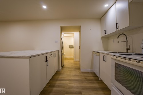 5603 108 Street, Edmonton, AB - Indoor