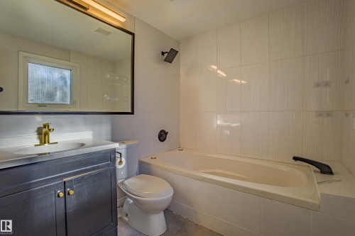 5603 108 Street, Edmonton, AB - Indoor Photo Showing Bathroom