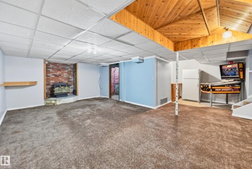 3917 43 Avenue, Leduc, AB - Indoor With Fireplace