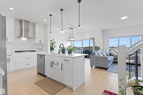 3427 Craig Landing, Edmonton, AB - Indoor Photo Showing Kitchen With Upgraded Kitchen