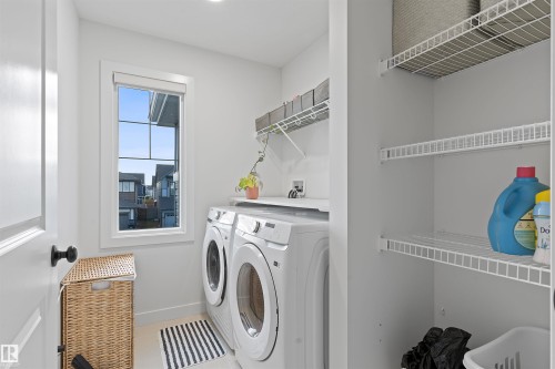 3427 Craig Landing, Edmonton, AB - Indoor Photo Showing Laundry Room