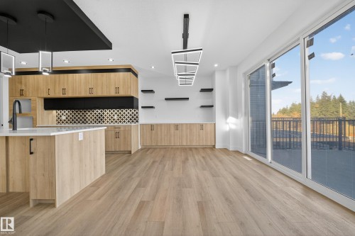 2008 Collip Crescent, Edmonton, AB - Indoor Photo Showing Kitchen