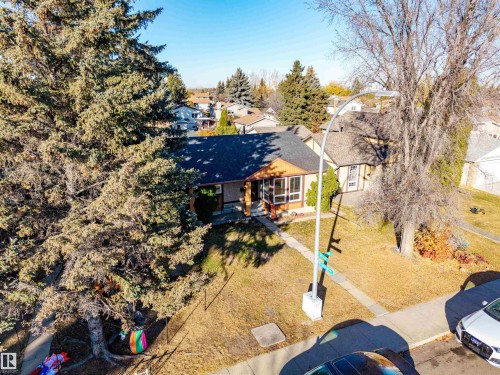 3924 55 Street, Edmonton, AB - Outdoor