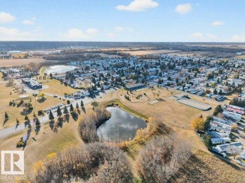 1226 West View Rise, Edmonton, AB - Outdoor With View