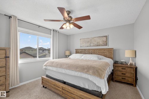 1119 36 Avenue, Edmonton, AB - Indoor Photo Showing Bedroom