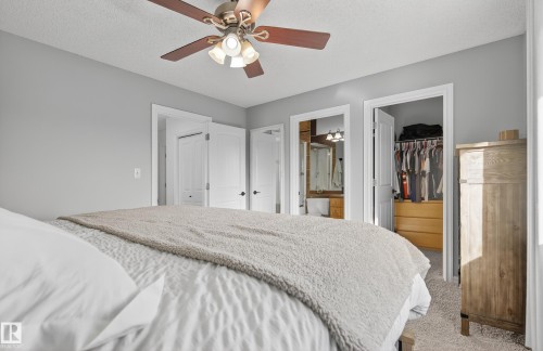 1119 36 Avenue, Edmonton, AB - Indoor Photo Showing Bedroom