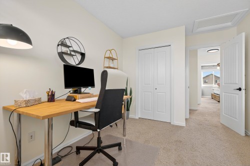 1119 36 Avenue, Edmonton, AB - Indoor Photo Showing Office