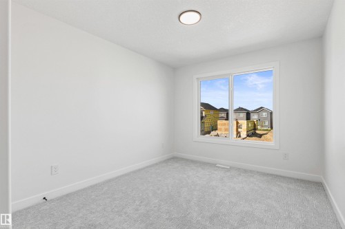 3331 Chickadee Drive, Edmonton, AB - Indoor Photo Showing Other Room