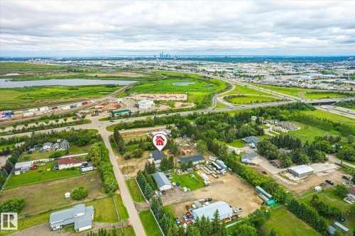 18445 122 Avenue, Edmonton, AB - Outdoor With View