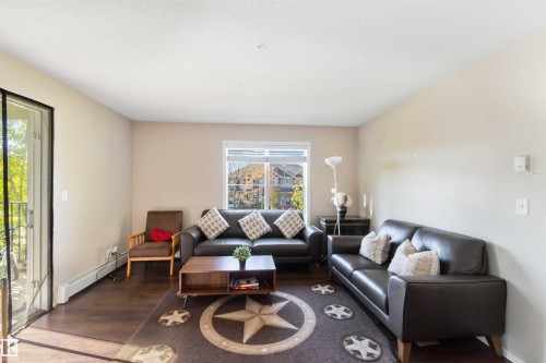 210 530 Watt Boulevard, Edmonton, AB - Indoor Photo Showing Living Room
