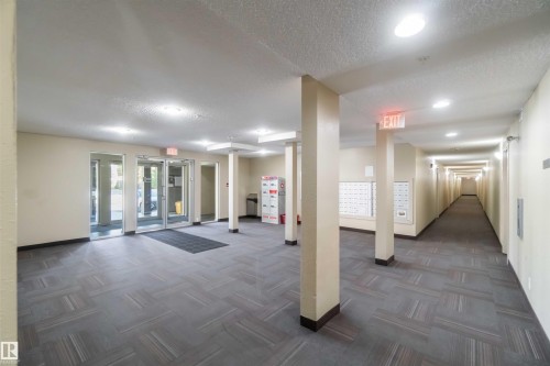 210 530 Watt Boulevard, Edmonton, AB - Indoor Photo Showing Other Room