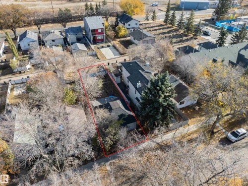 11919 77 Street, Edmonton, AB - Outdoor With View