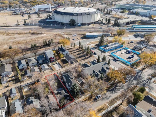 11919 77 Street, Edmonton, AB - Outdoor With View