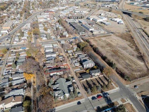 11919 77 Street, Edmonton, AB - Outdoor With View