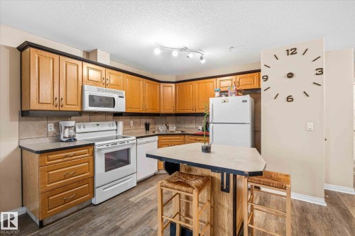112 9945 167 Street, Edmonton, AB - Indoor Photo Showing Kitchen