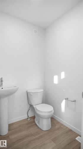 2 3705 141 Street, Edmonton, AB - Indoor Photo Showing Bathroom