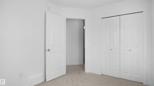 2 3705 141 Street, Edmonton, AB - Indoor